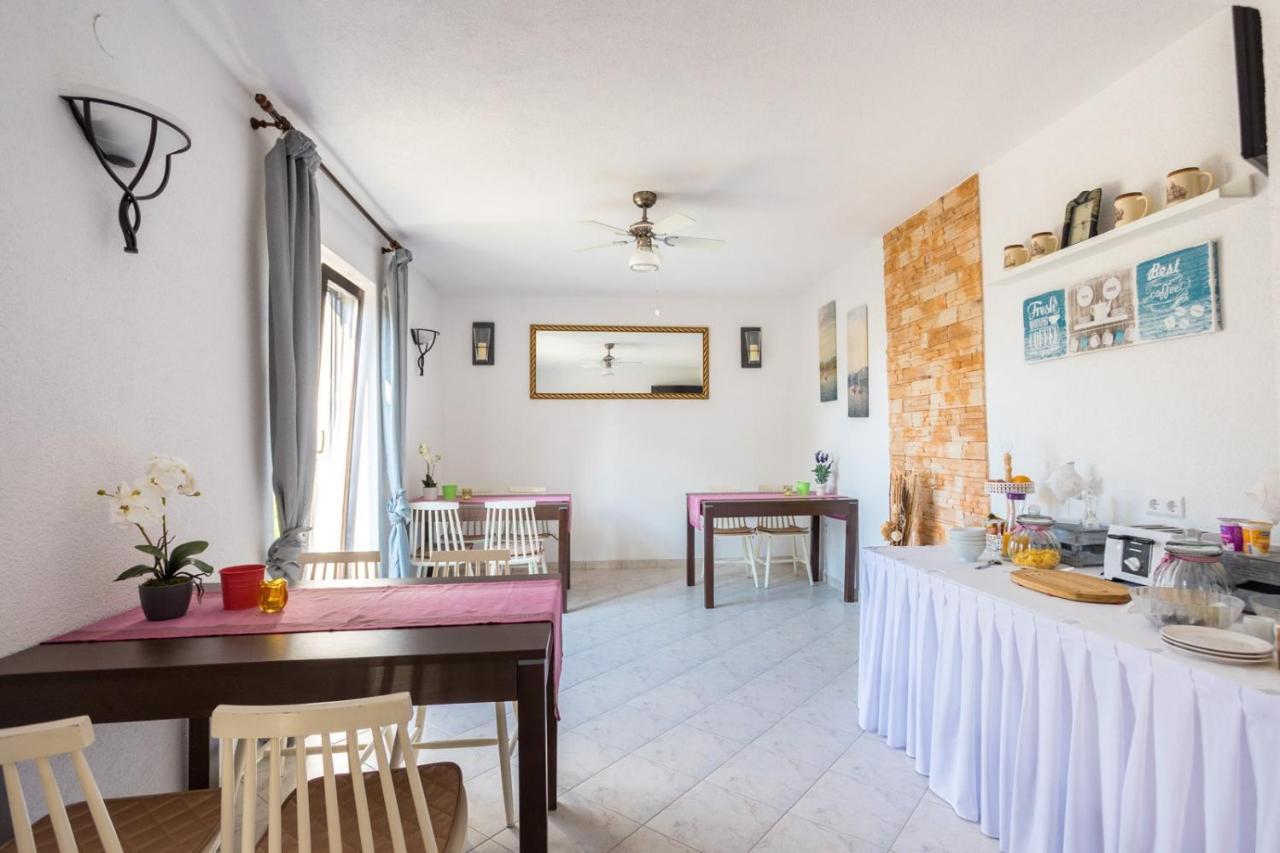 Dubasa B&B Vantacici Exteriér fotografie