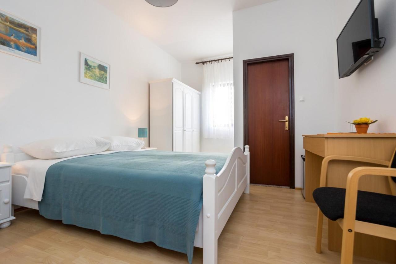 Dubasa B&B Vantacici Exteriér fotografie