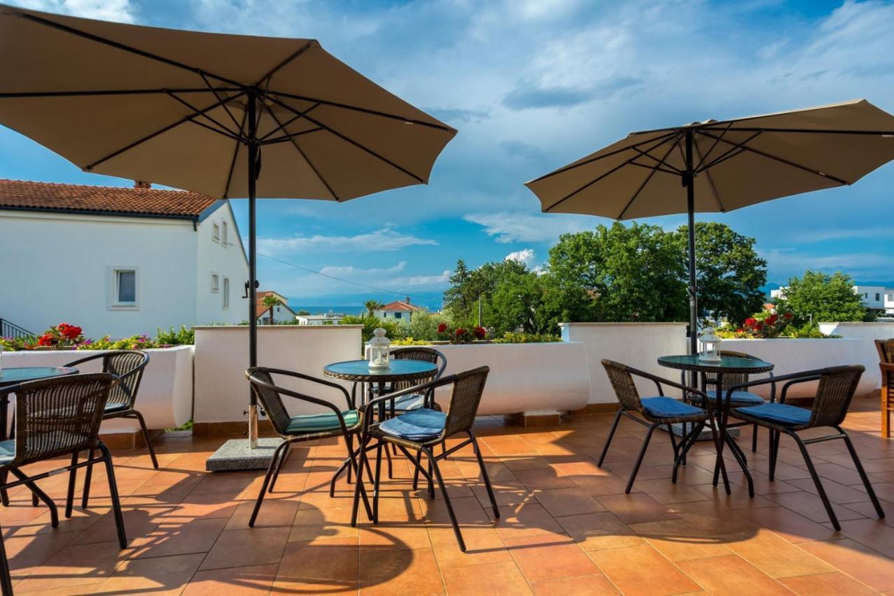 Dubasa B&B Vantacici Exteriér fotografie